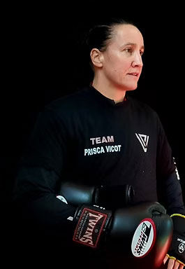 Portrait de Prisca VICOT, championne internationale de boxe anglaise.